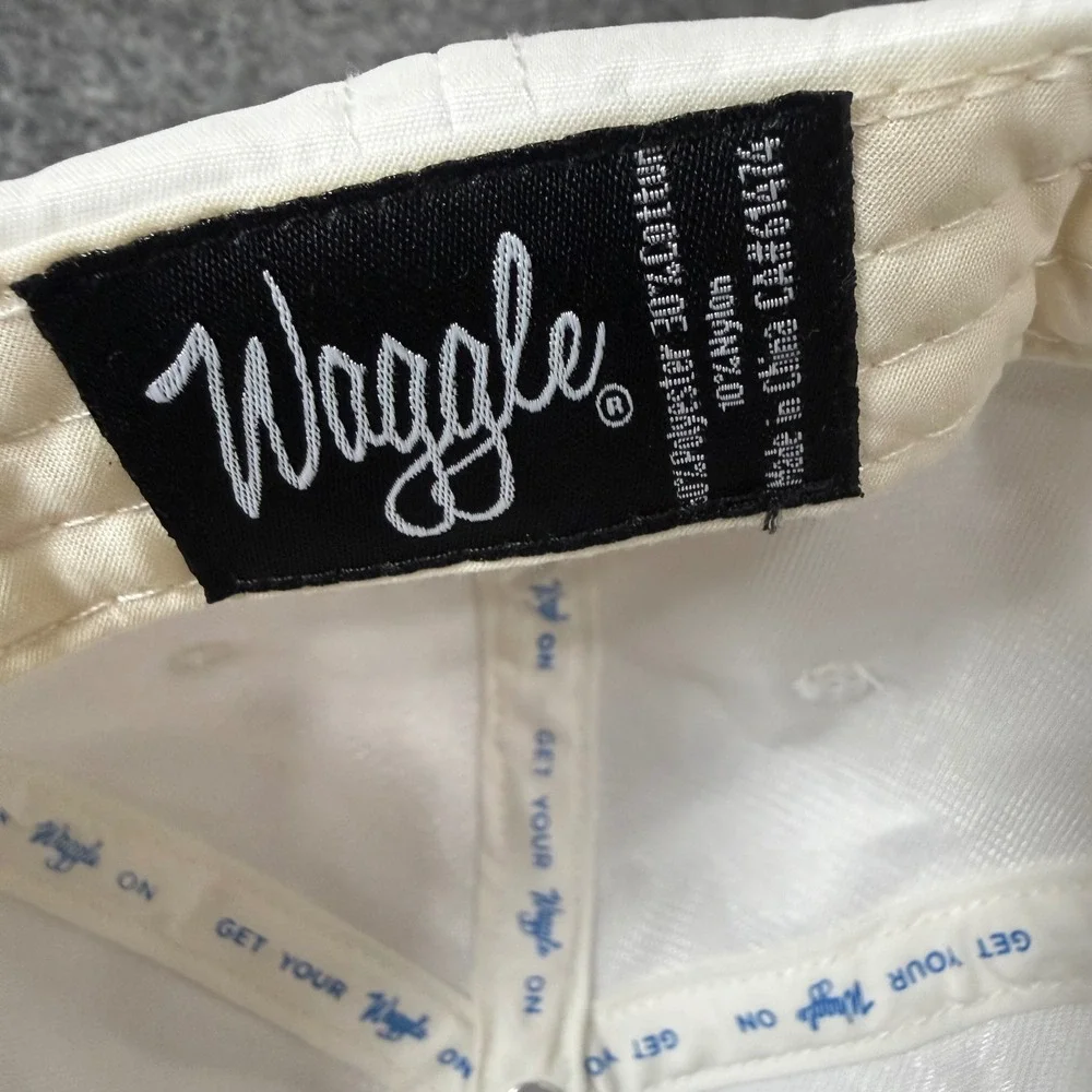 Waggle Golf Yeti Rope Hat Mens White Snapback Performance Golf Cap Adjustable